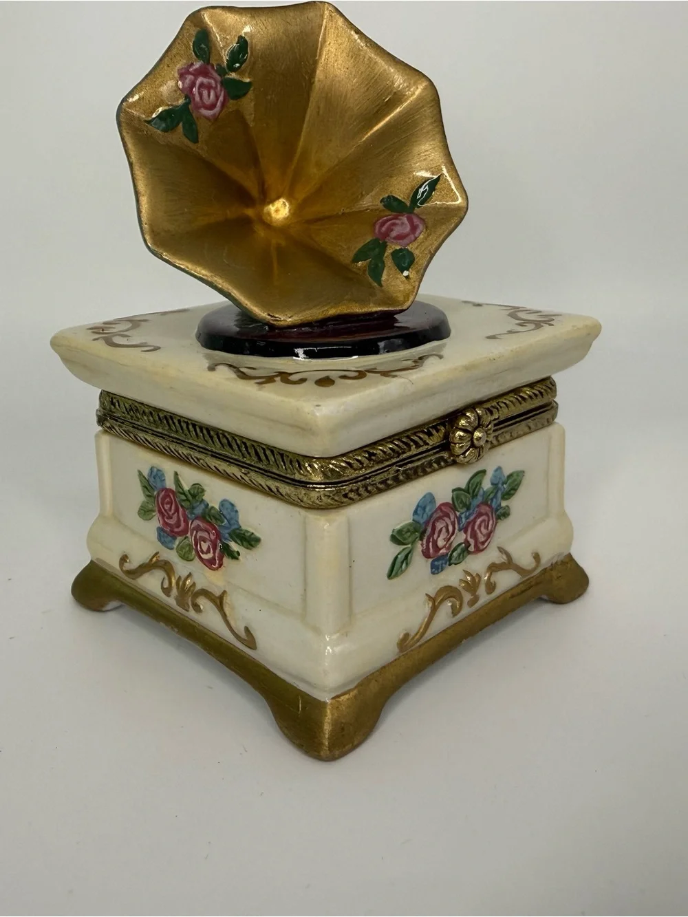 Vintage Porcelain Gramophone Trinket Box Phonograph Ceramic Rose Jewelry Case